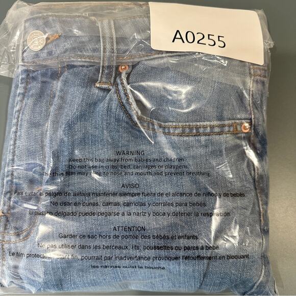 Wild Fable High Rise Distressed Jeans - Blue Mom Jeans Size 6 - Picture 12 of 12